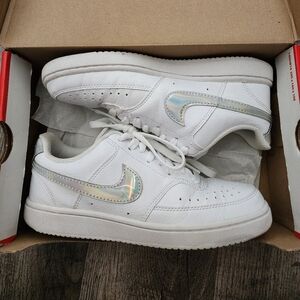 Nike Court Vision Low